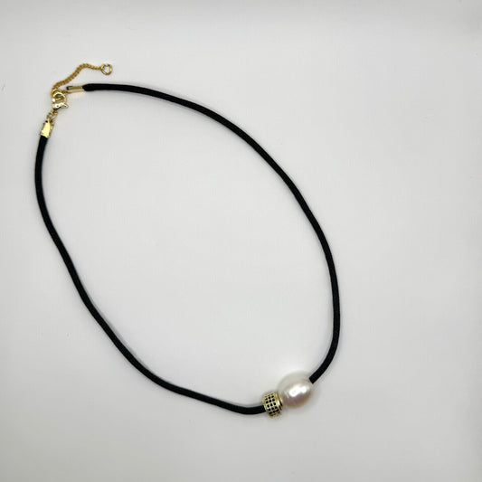 Black Pearl Necklace